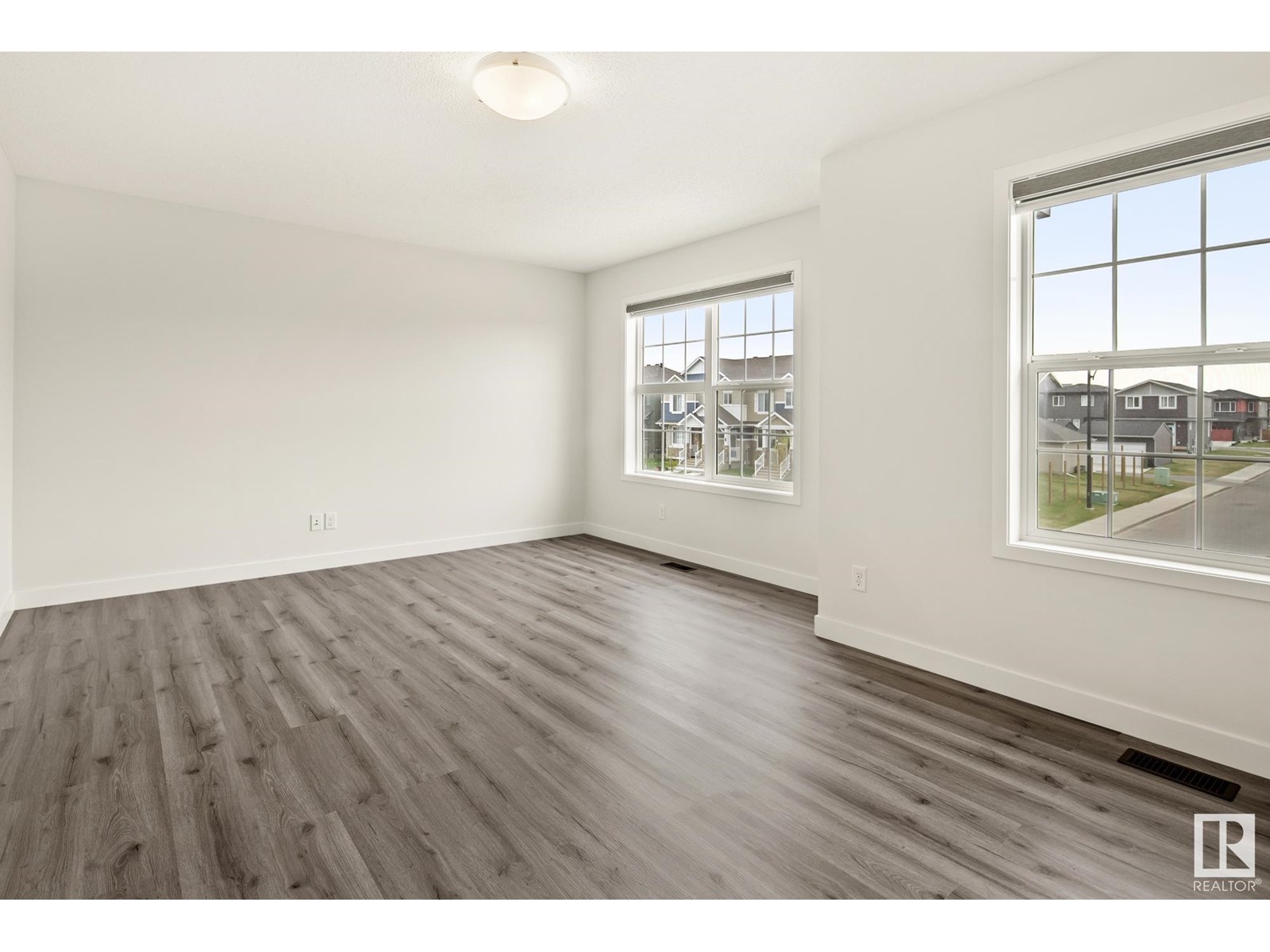 Photo 26 of 5404 22 Av Sw, Edmonton AB