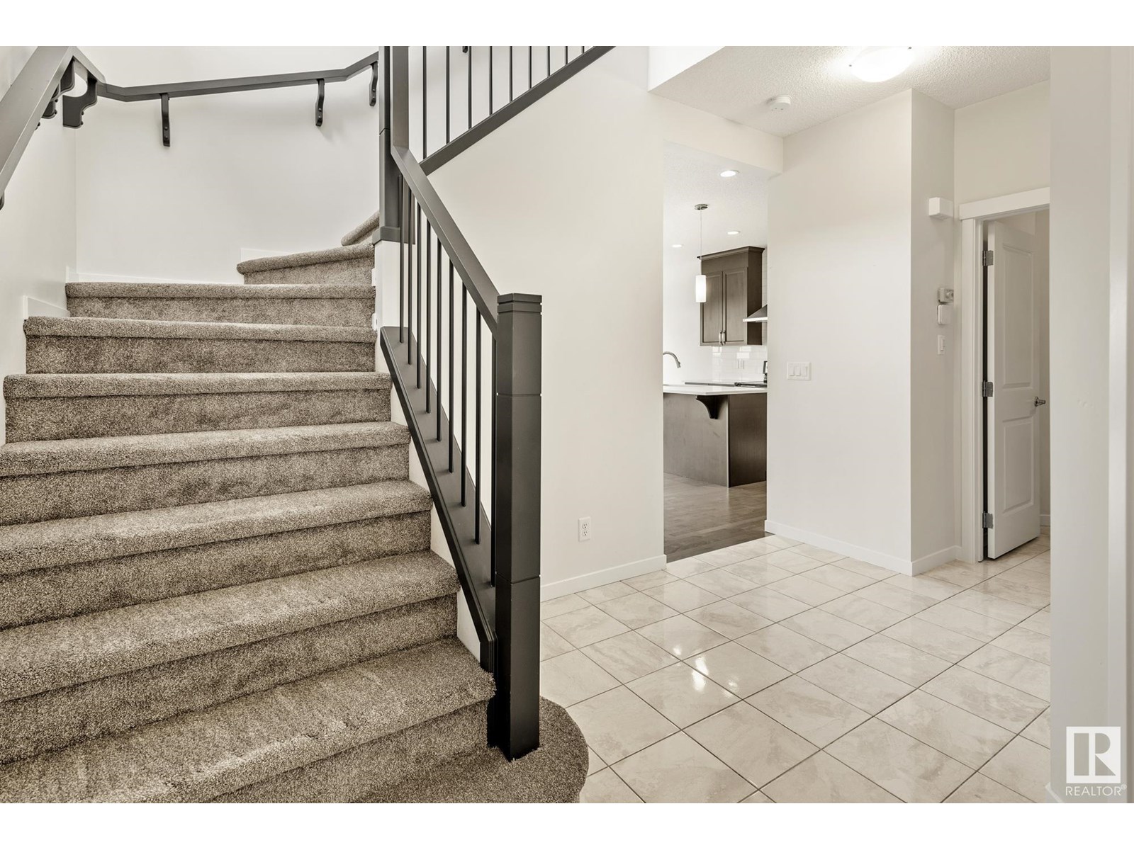 Photo 40 of 5404 22 Av Sw, Edmonton AB