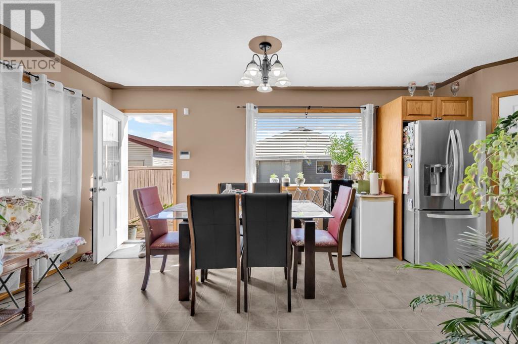 Single Family House for Sale in  Taracove Estate Drive NE Taradale Calgary 