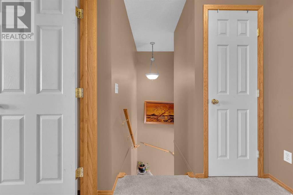 Single Family House for Sale in  Taracove Estate Drive NE Taradale Calgary 