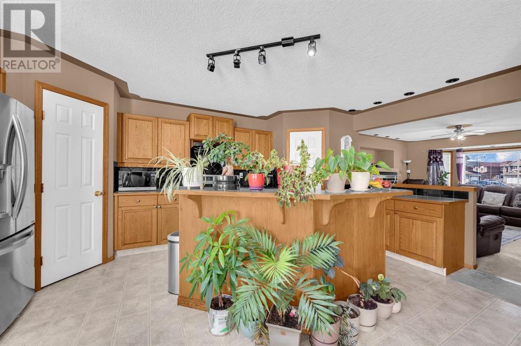 Single Family House for Sale in  Taracove Estate Drive NE Taradale Calgary 