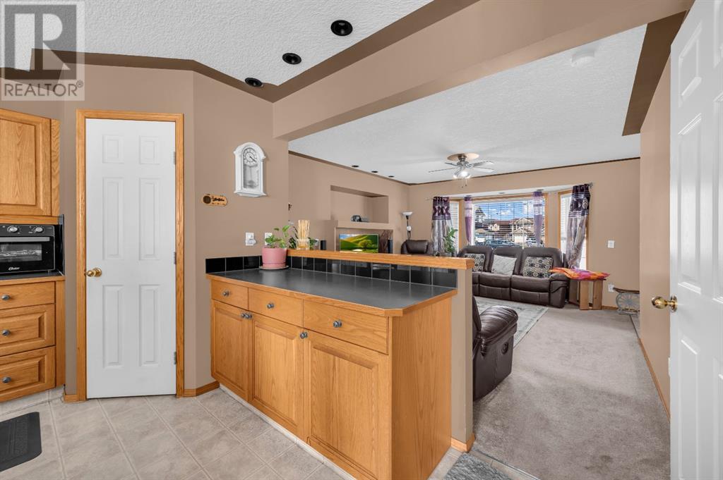 Single Family House for Sale in  Taracove Estate Drive NE Taradale Calgary 