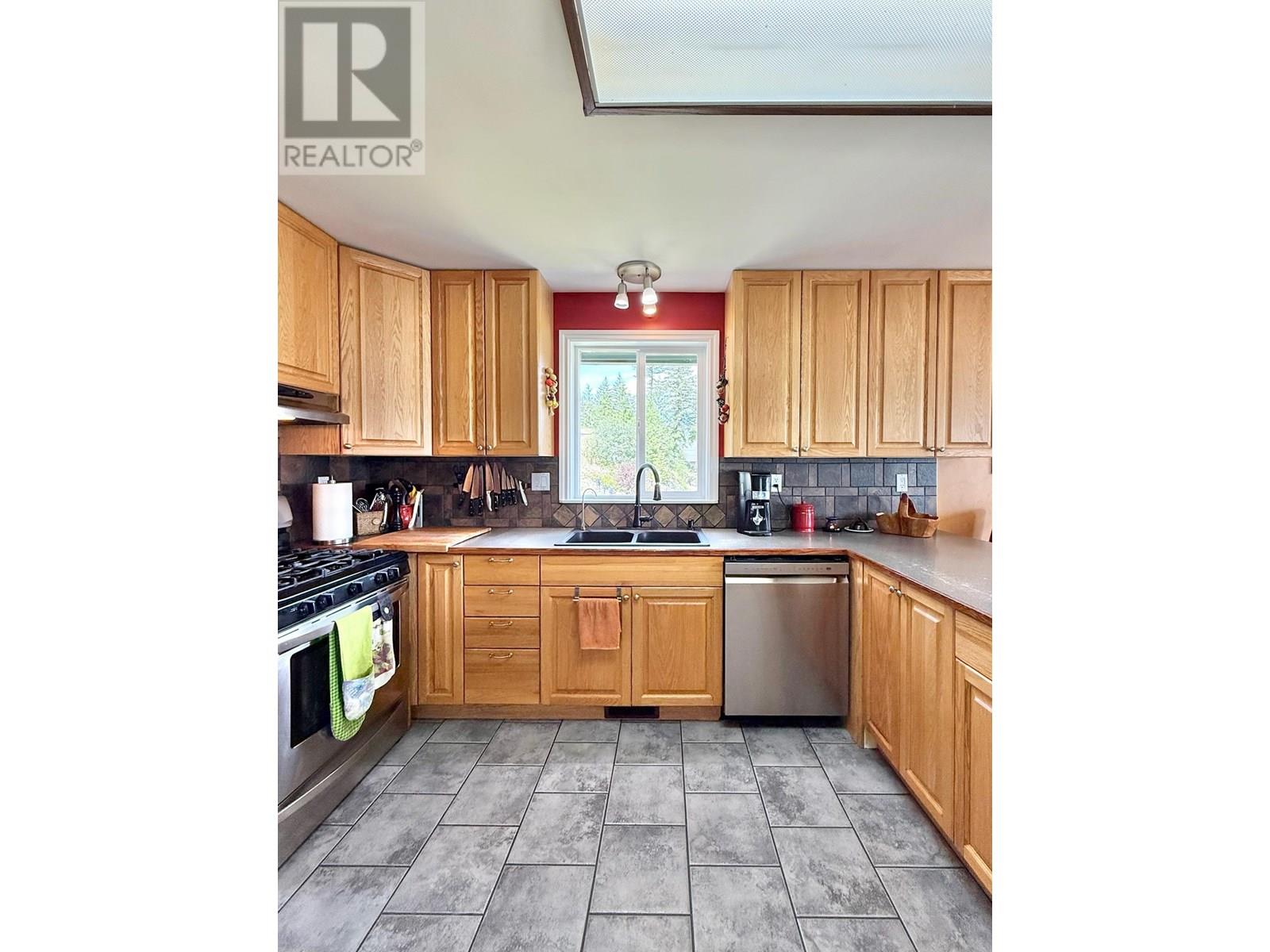 1946 SOUTH LAKESIDE DRIVE, Williams Lake