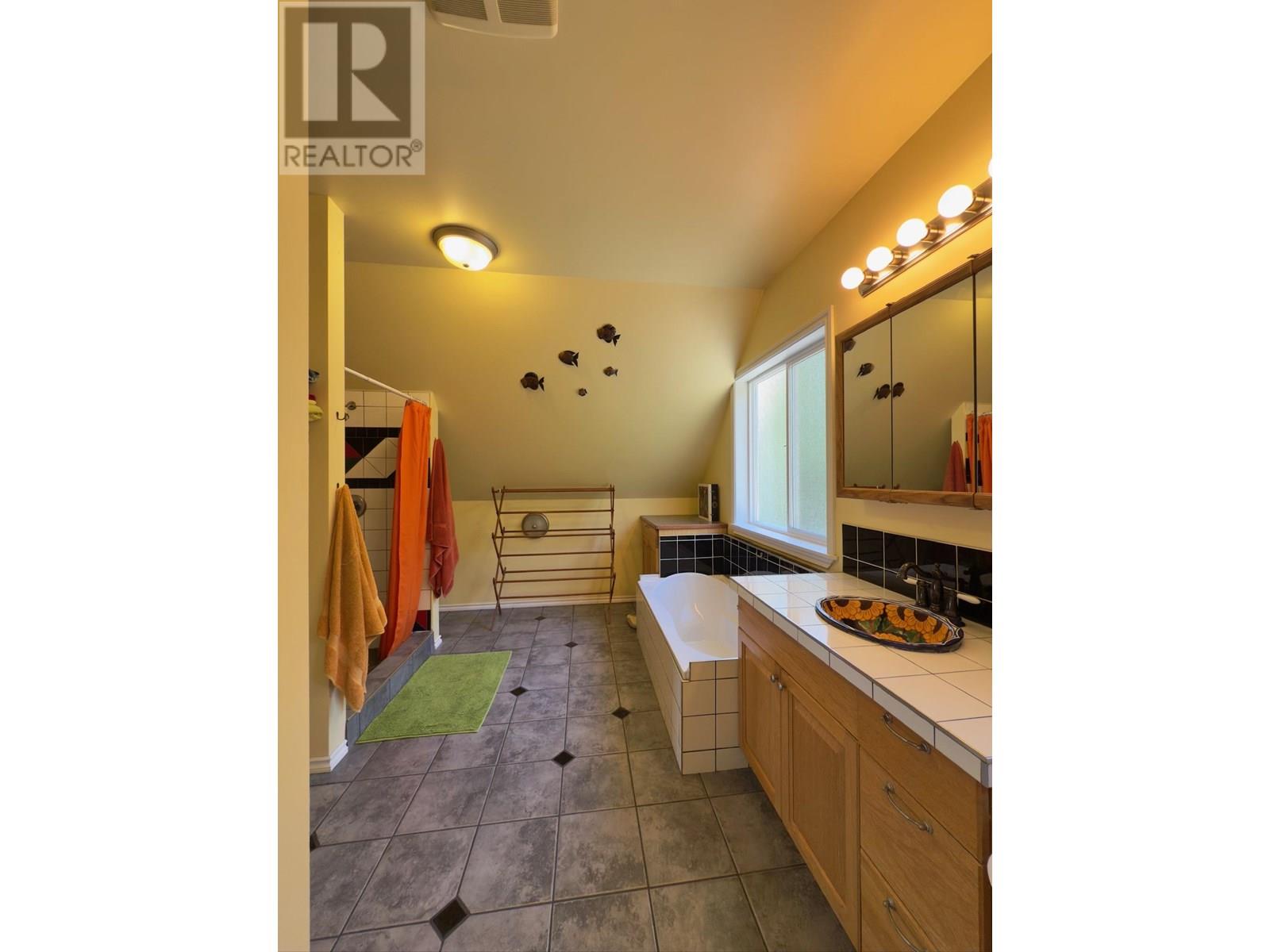 1946 SOUTH LAKESIDE DRIVE, Williams Lake