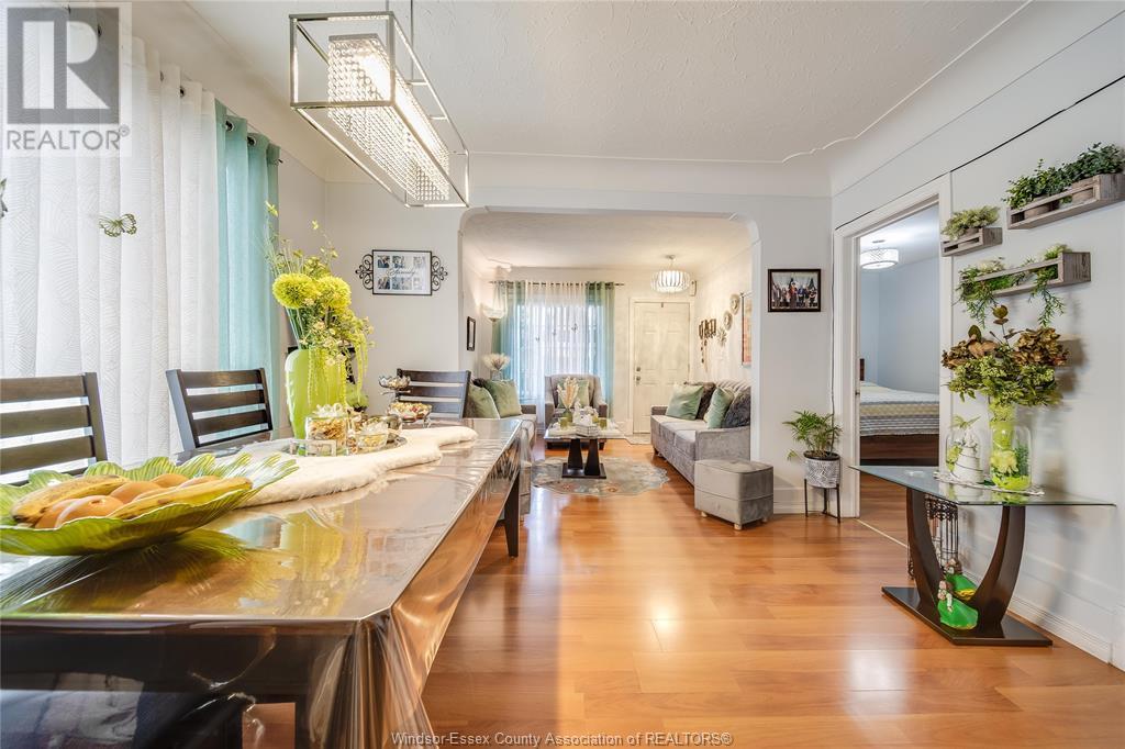 Photo 23 of 1054 Oak Street, Windsor ON