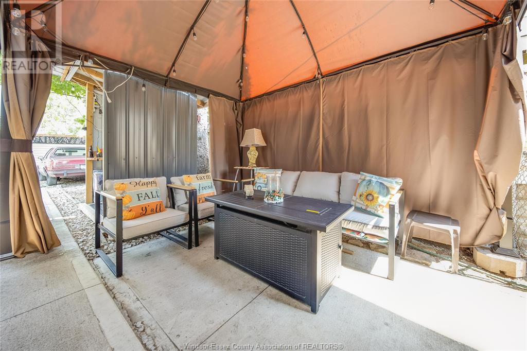 Photo 30 of 1054 Oak Street, Windsor ON