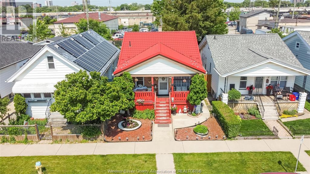 Photo 7 of 1054 Oak Street, Windsor ON