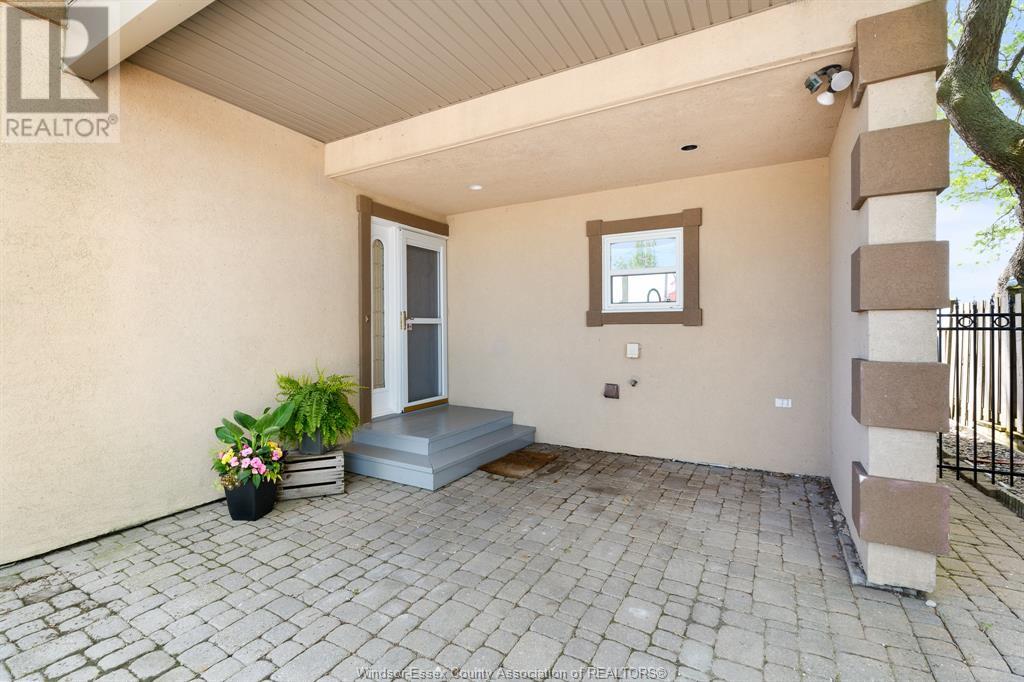 Photo 19 of 992 Pt Pelee Drive, Leamington ON