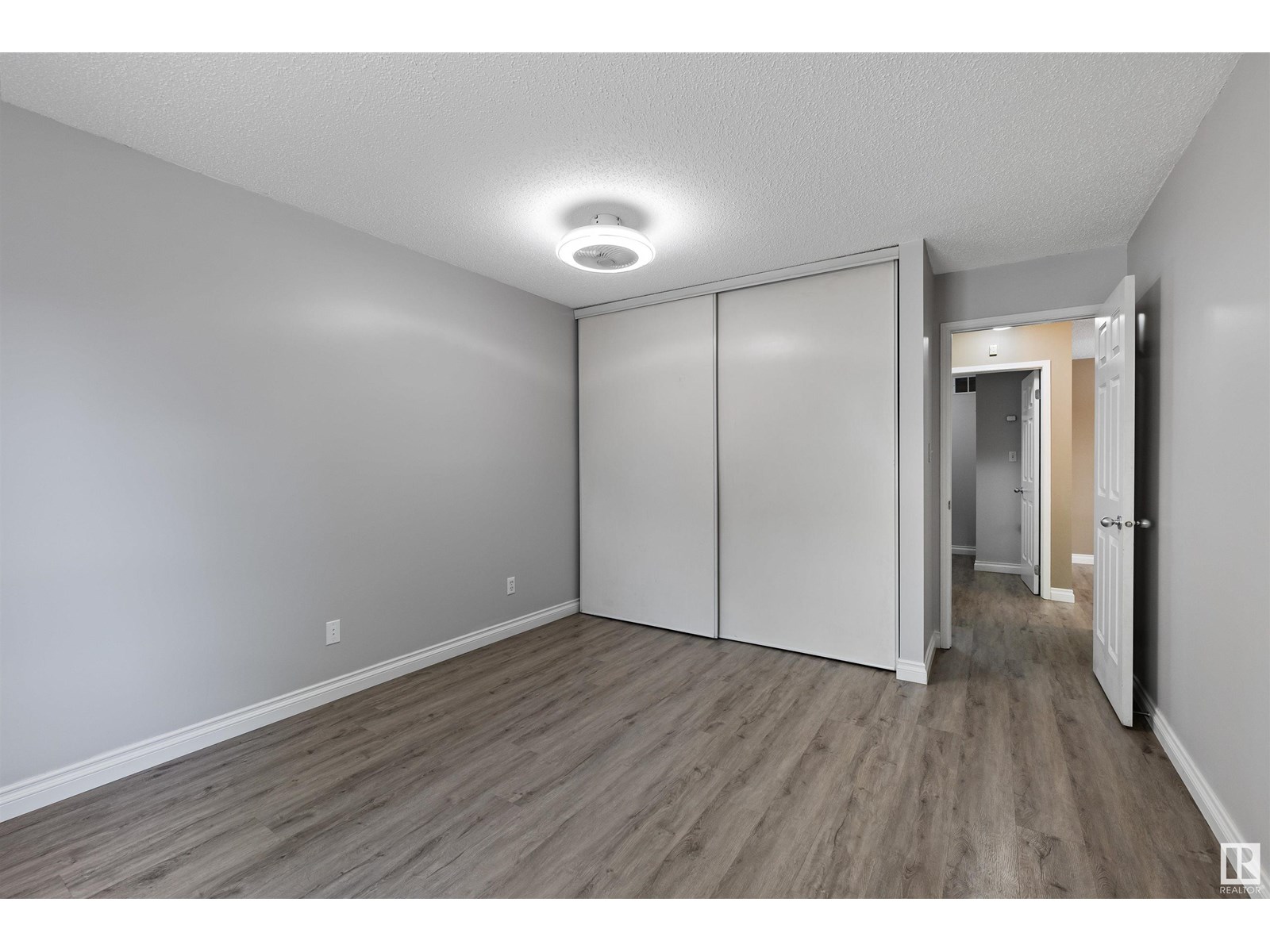 Photo 29 of 206 9010 106 Av Nw, Edmonton AB