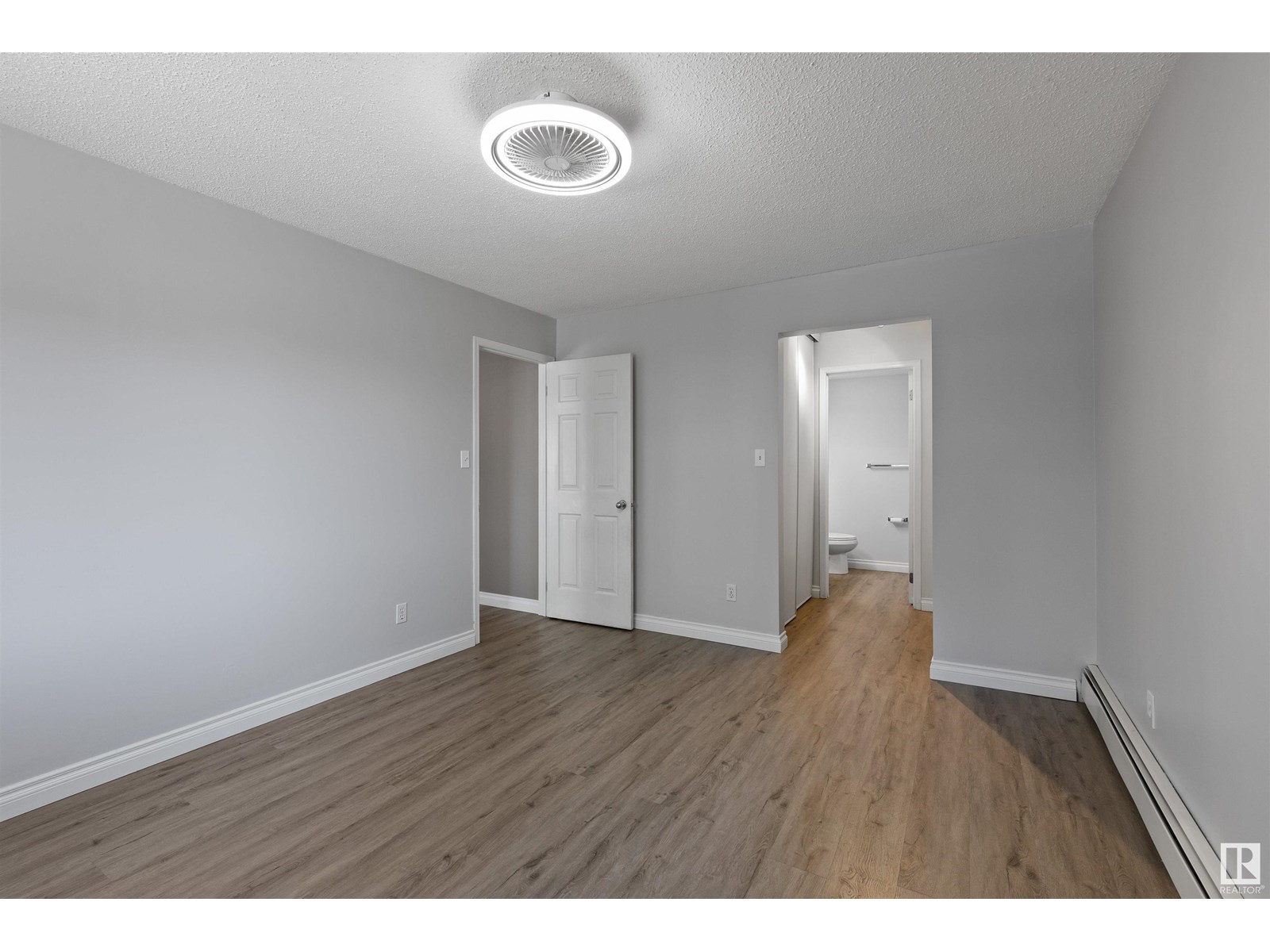 Photo 18 of 206 9010 106 Av Nw, Edmonton AB
