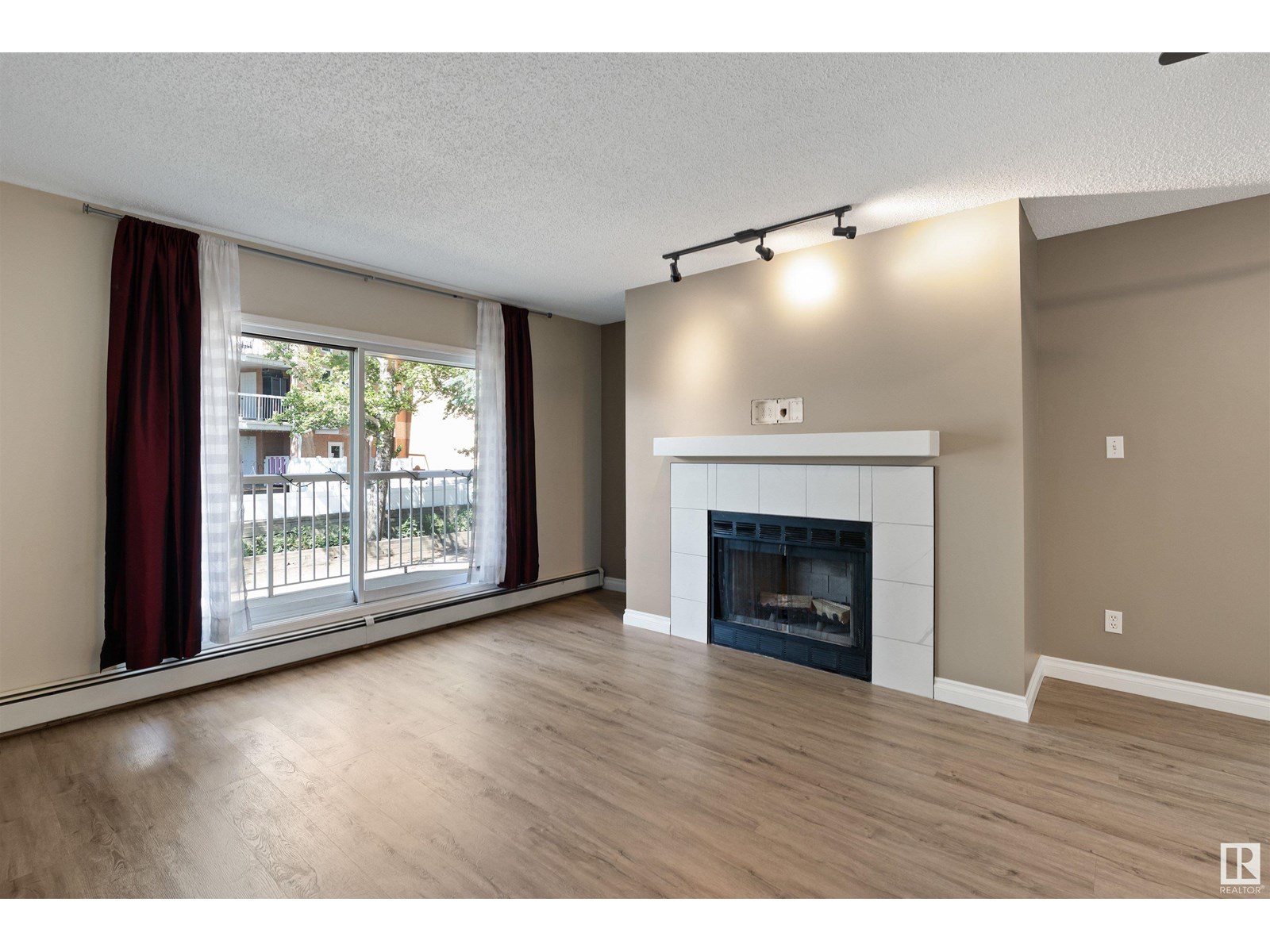 Photo 17 of 206 9010 106 Av Nw, Edmonton AB