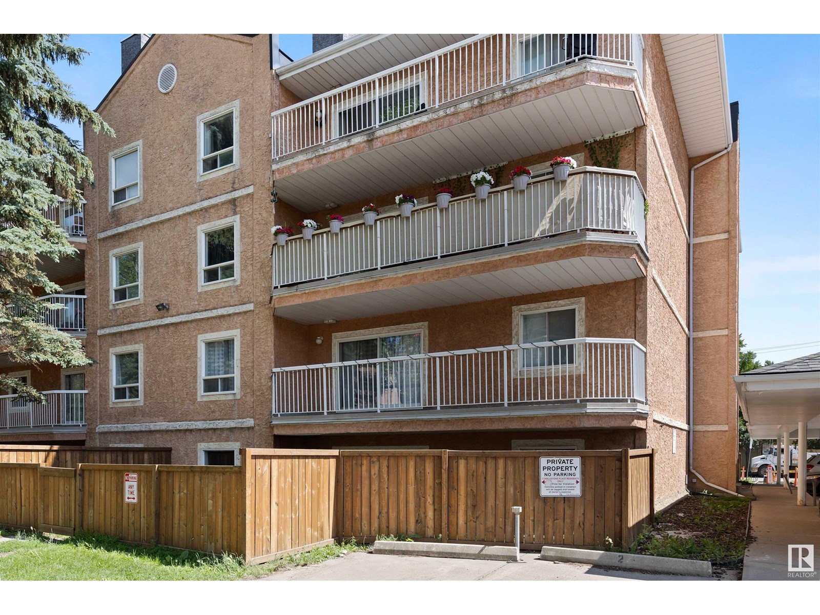 Photo 27 of 206 9010 106 Av Nw, Edmonton AB