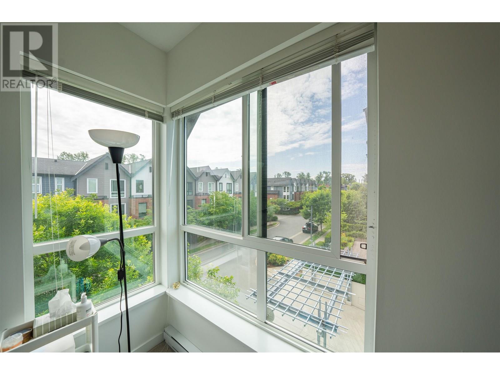 Photo 14 of 1 2371 Ranger Lane, Port Coquitlam BC