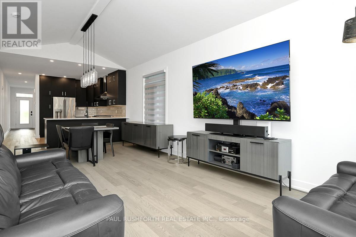 Photo 7 of 568 Knotridge Street, Ottawa ON