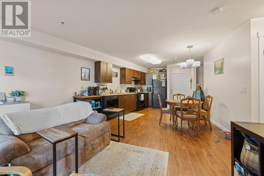 211 1479 Glenmore Road North, Kelowna