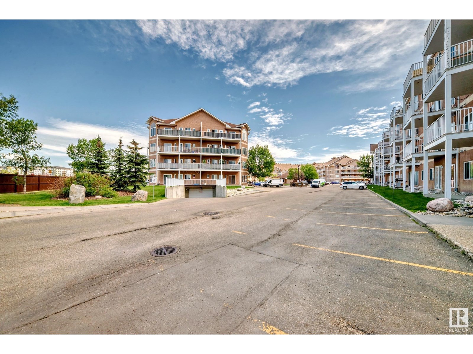 Photo 47 of 313 4316 139 Av Nw, Edmonton AB