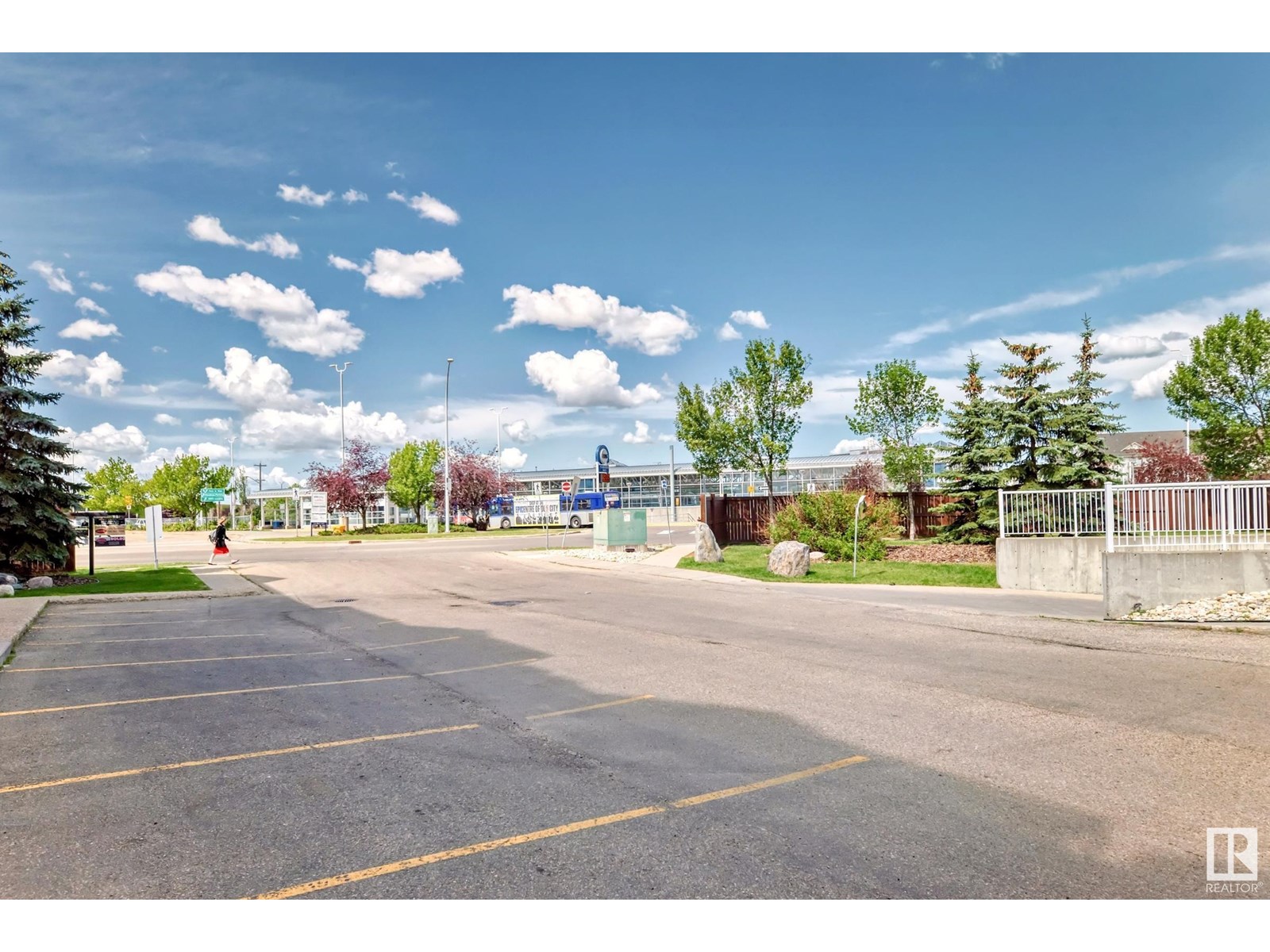 Photo 52 of 313 4316 139 Av Nw, Edmonton AB