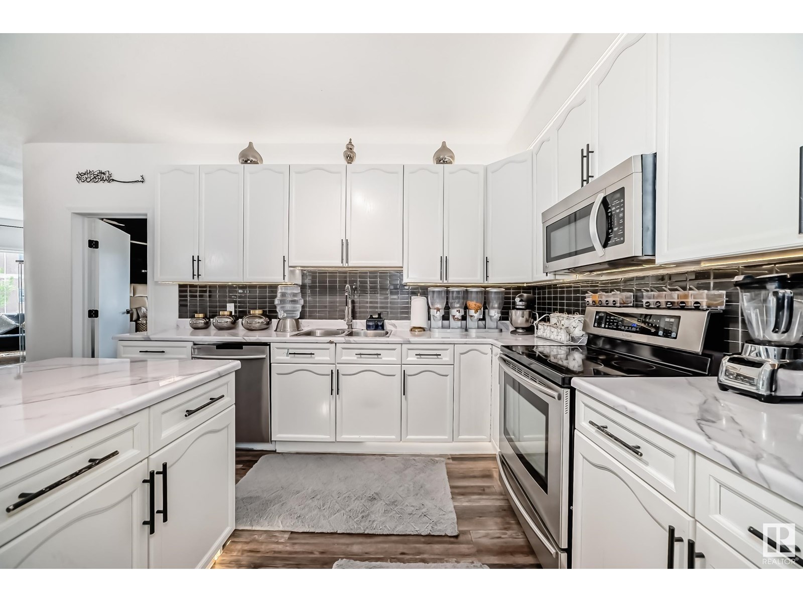Photo 10 of 313 4316 139 Av Nw, Edmonton AB