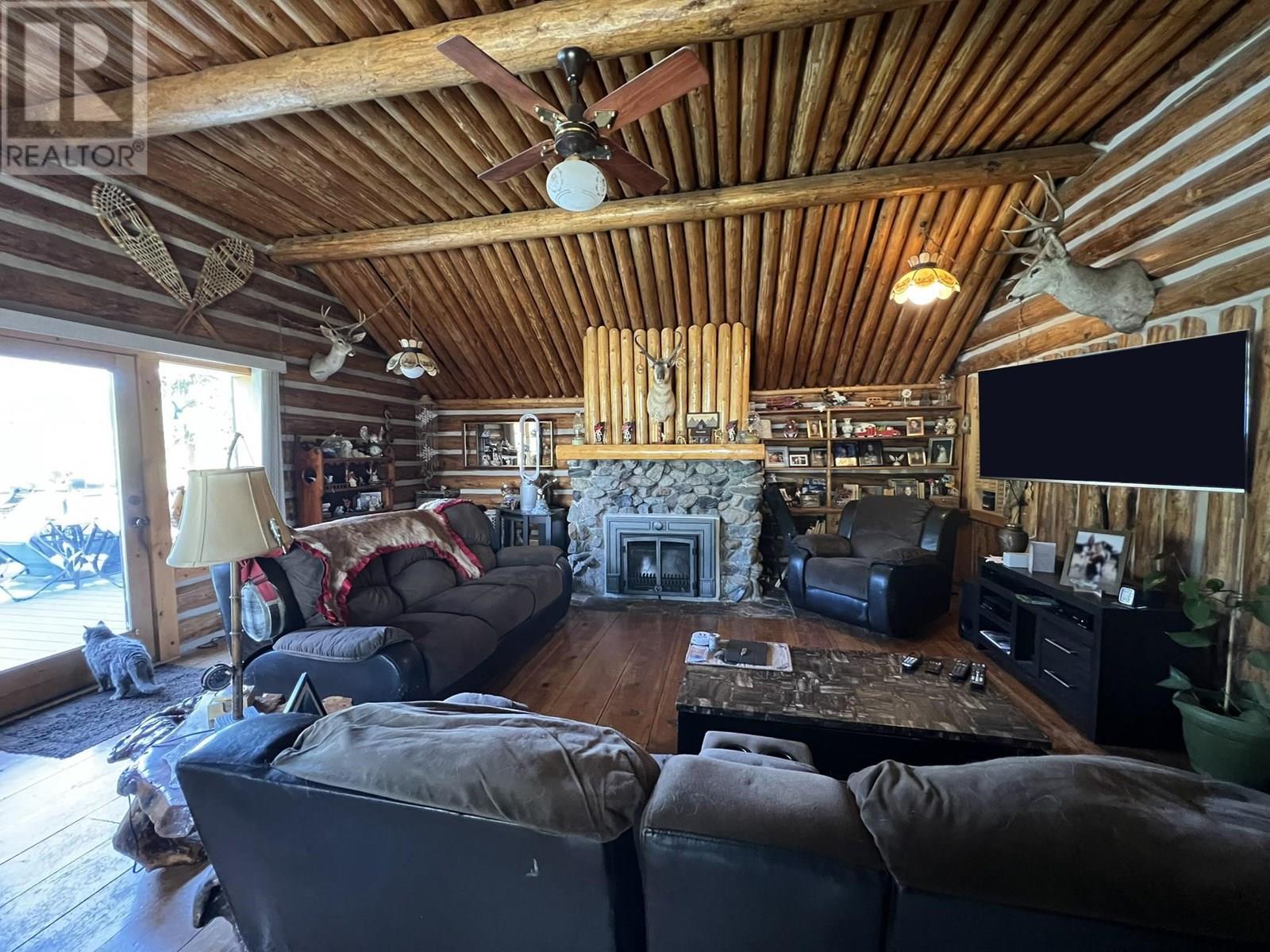 6273 MOOSE POINT DRIVE, Lone Butte