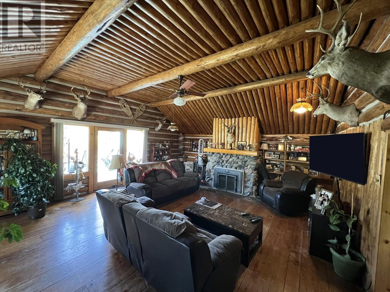 6273 MOOSE POINT DRIVE, Lone Butte