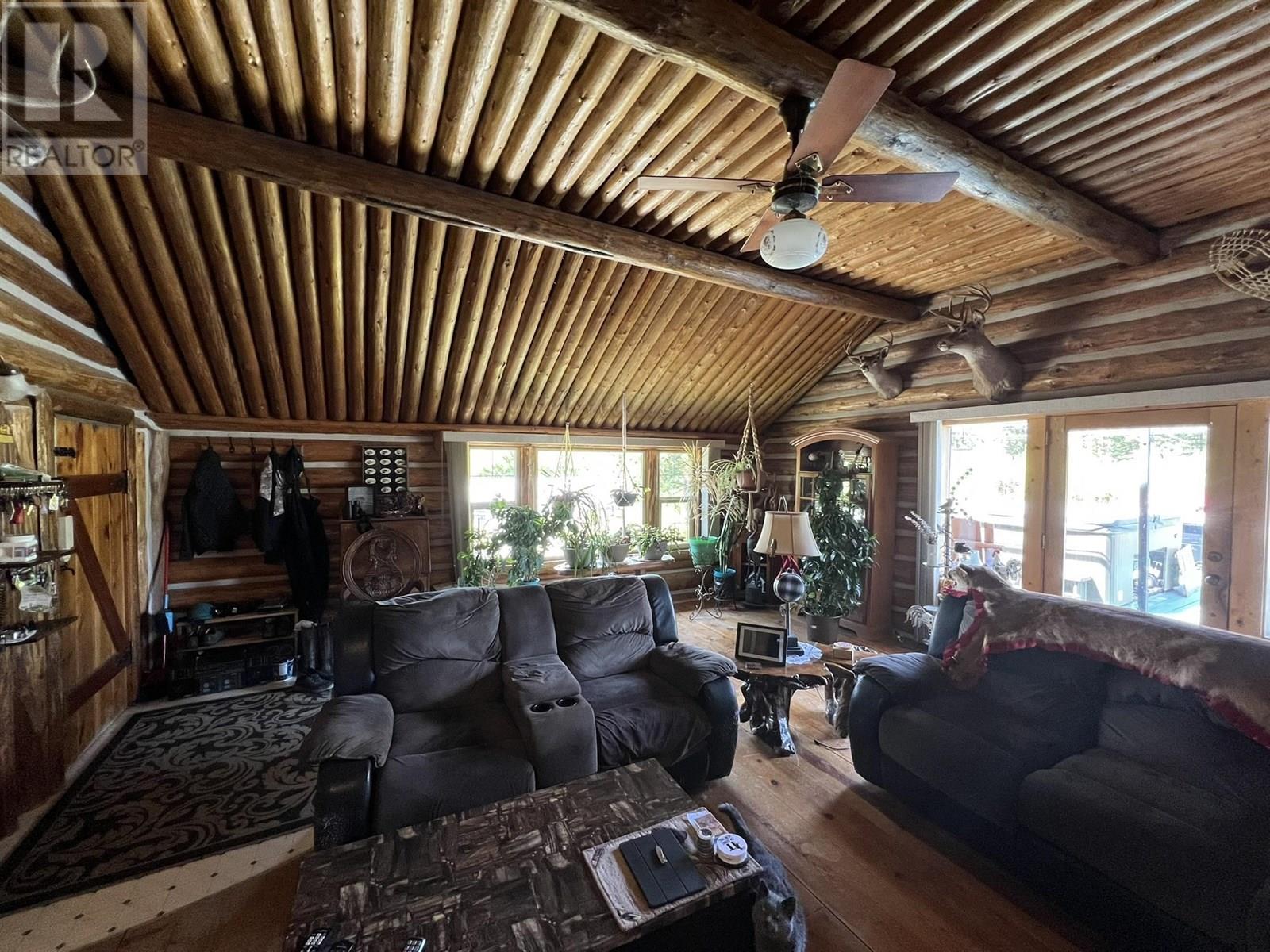 6273 MOOSE POINT DRIVE, Lone Butte