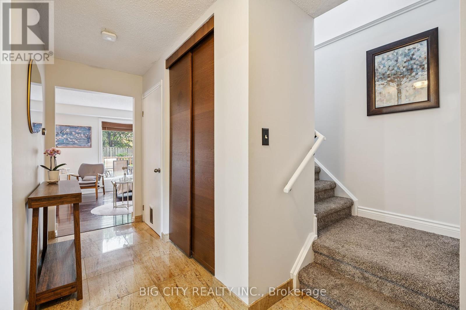 Photo 41 of 62 Lund Street, Richmond Hill ON
