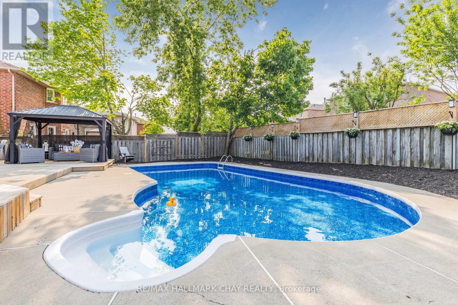 Single Family House for Sale in  CUNDLES ROAD W Barrie (Northwest) 
