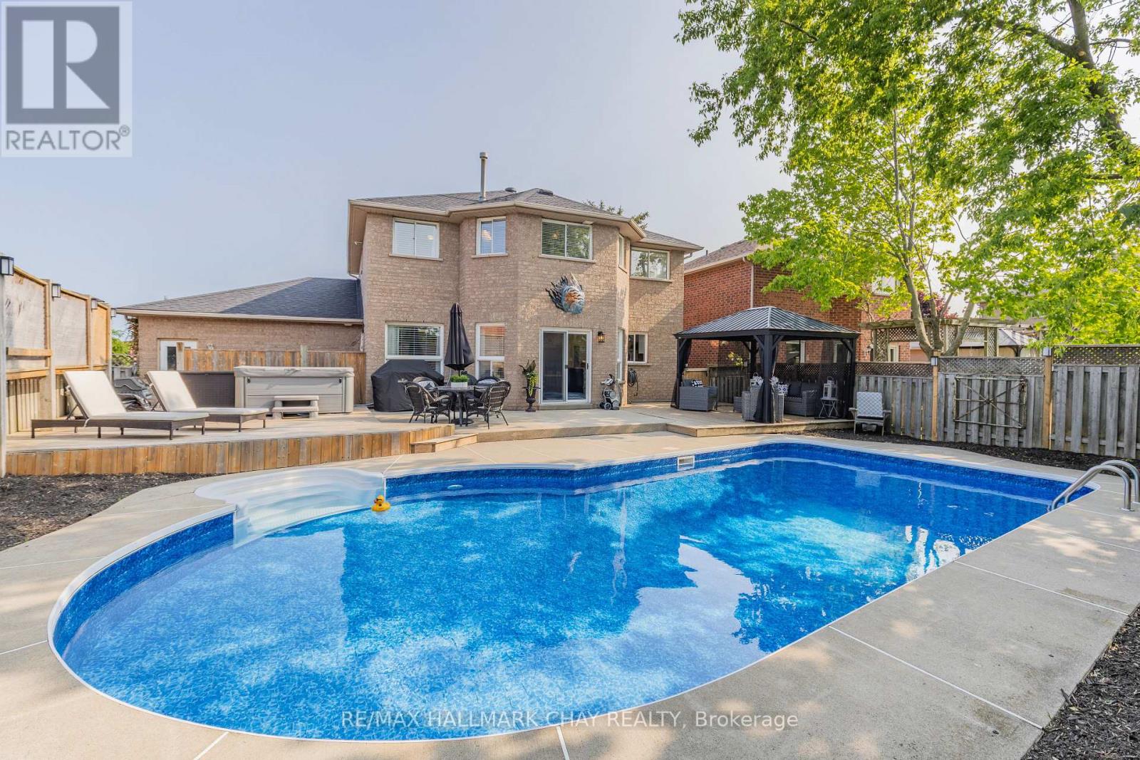 Single Family House for Sale in  CUNDLES ROAD W Barrie (Northwest) 