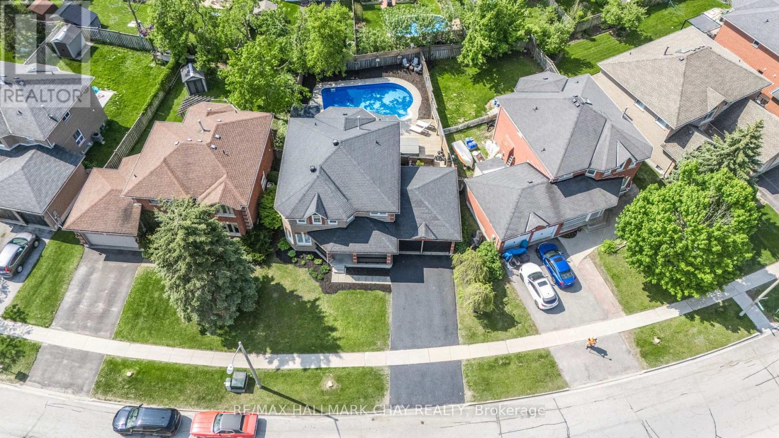 Single Family House for Sale in  CUNDLES ROAD W Barrie (Northwest) 
