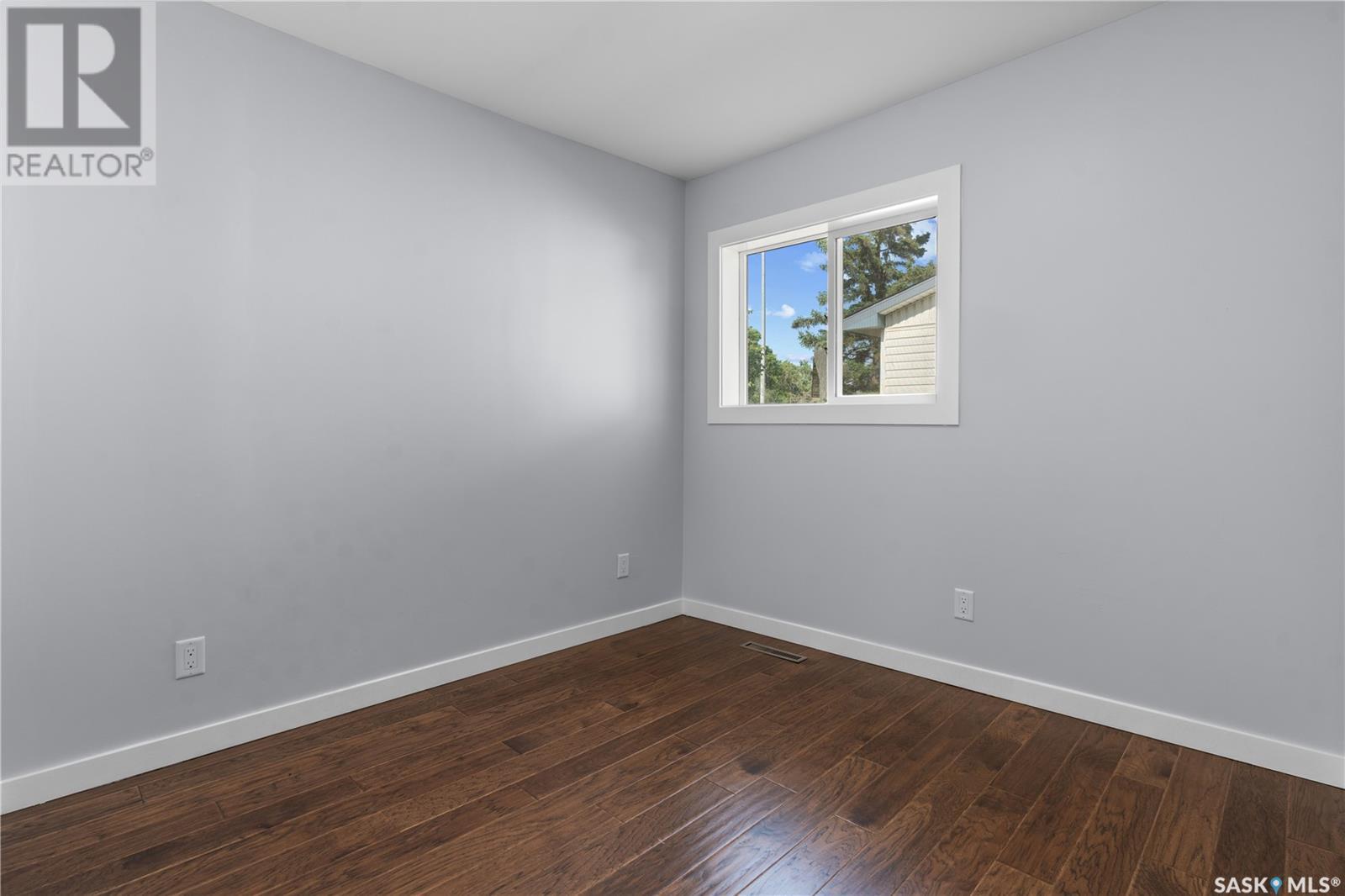 Photo 17 of 917 Dewdney Avenue E, Regina SK