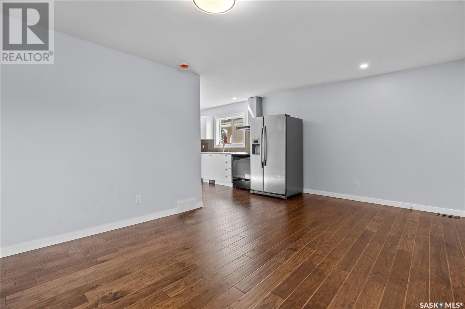 Photo 10 of 917 Dewdney Avenue E, Regina SK