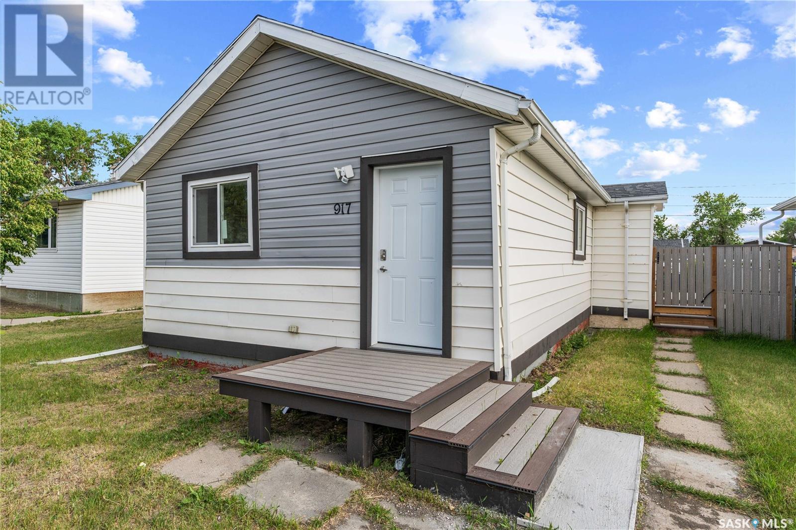 Photo 5 of 917 Dewdney Avenue E, Regina SK