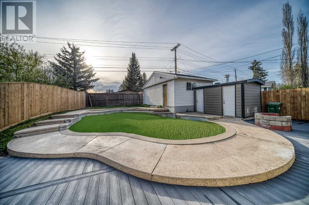 Single Family House Bungalow for Sale in  Glenpatrick Drive SW Glenbrook Calgary 