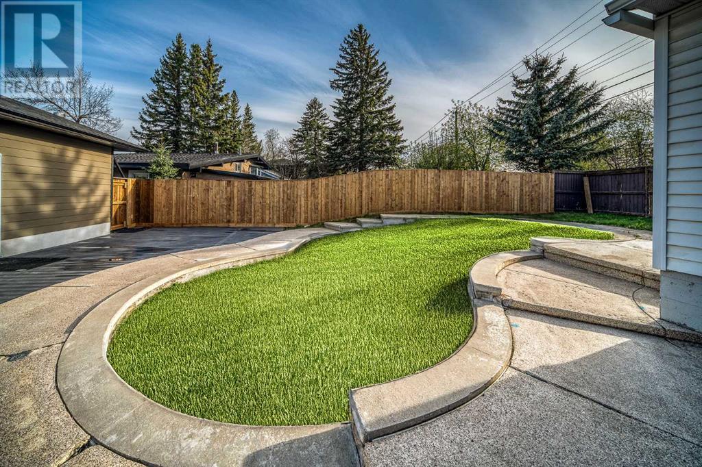 Single Family House Bungalow for Sale in  Glenpatrick Drive SW Glenbrook Calgary 