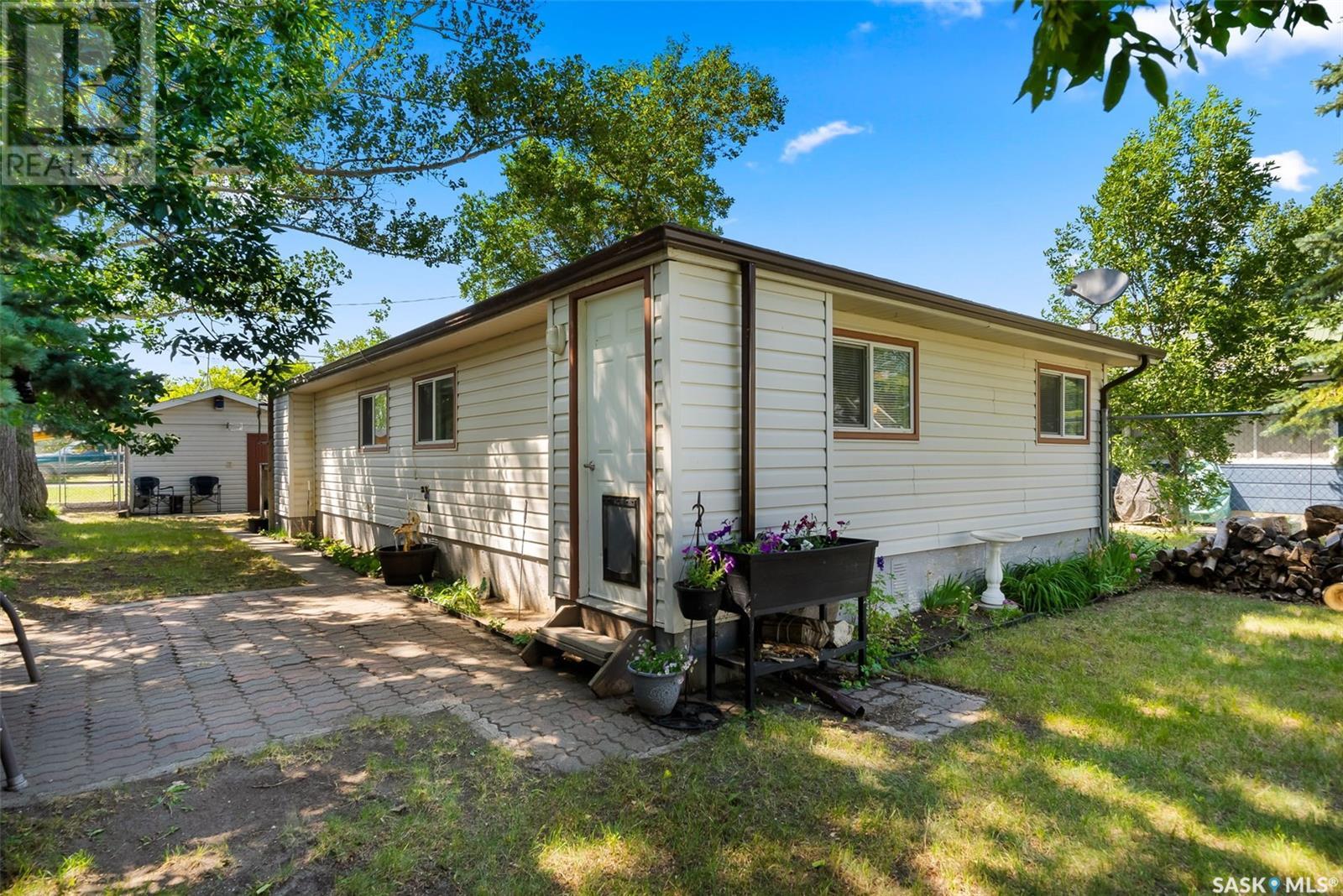 Photo 13 of 177 Poplar Lane, Wee Too Beach SK