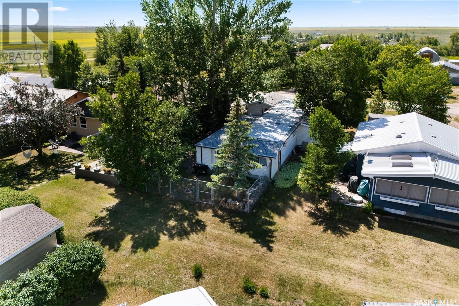 Photo 33 of 177 Poplar Lane, Wee Too Beach SK