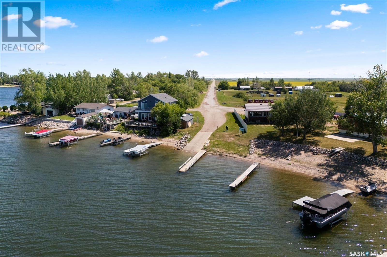 Photo 5 of 177 Poplar Lane, Wee Too Beach SK