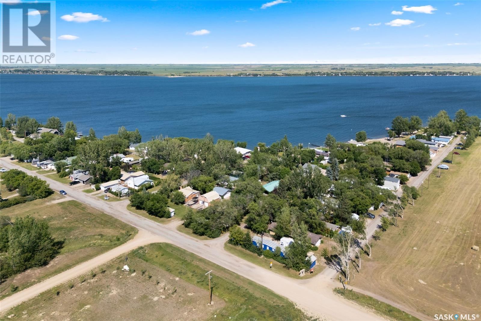 Photo 23 of 177 Poplar Lane, Wee Too Beach SK