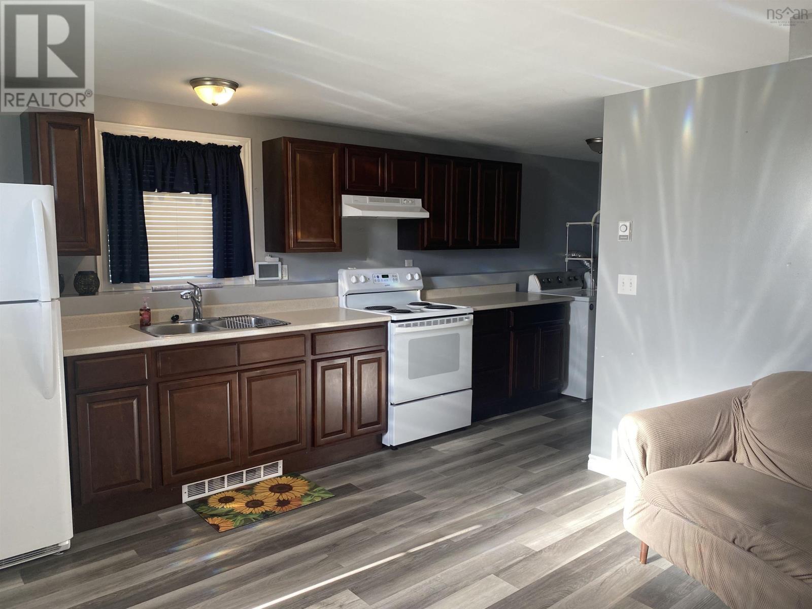 Single Family House 2 Level for Sale in  Culloden Road Mount Pleasant 