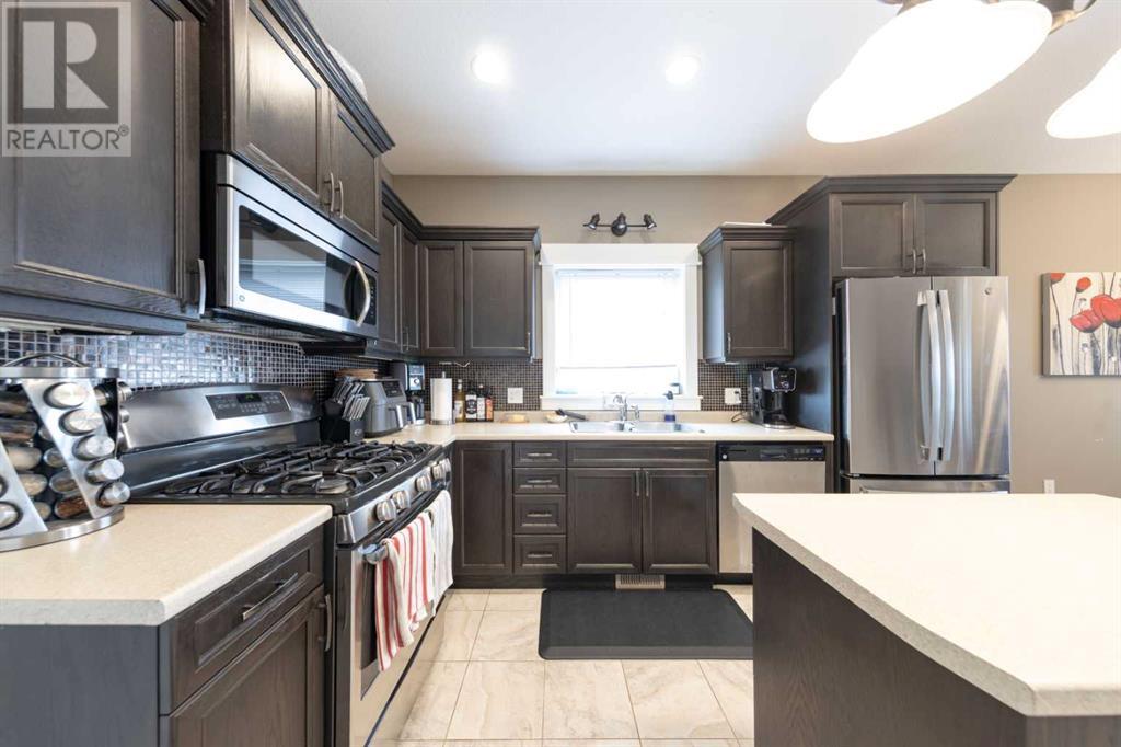 Photo 41 of 4007 41 Avenue, Lloydminster AB