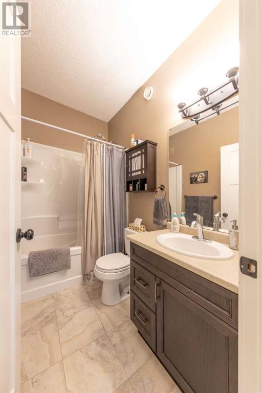 Photo 38 of 4007 41 Avenue, Lloydminster AB