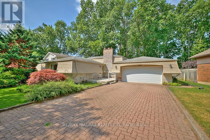 Photo 2 of 7040 Woodington Road, Niagara Falls ON