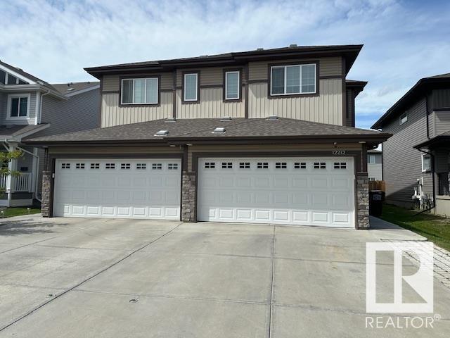 Photo 2 of 12212 176 Av Nw, Edmonton AB