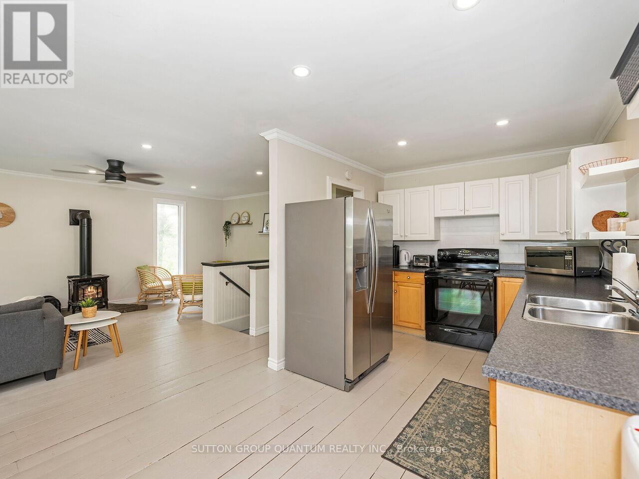 Photo 19 of 8 1006 Youngs Road, Muskoka Lakes ON