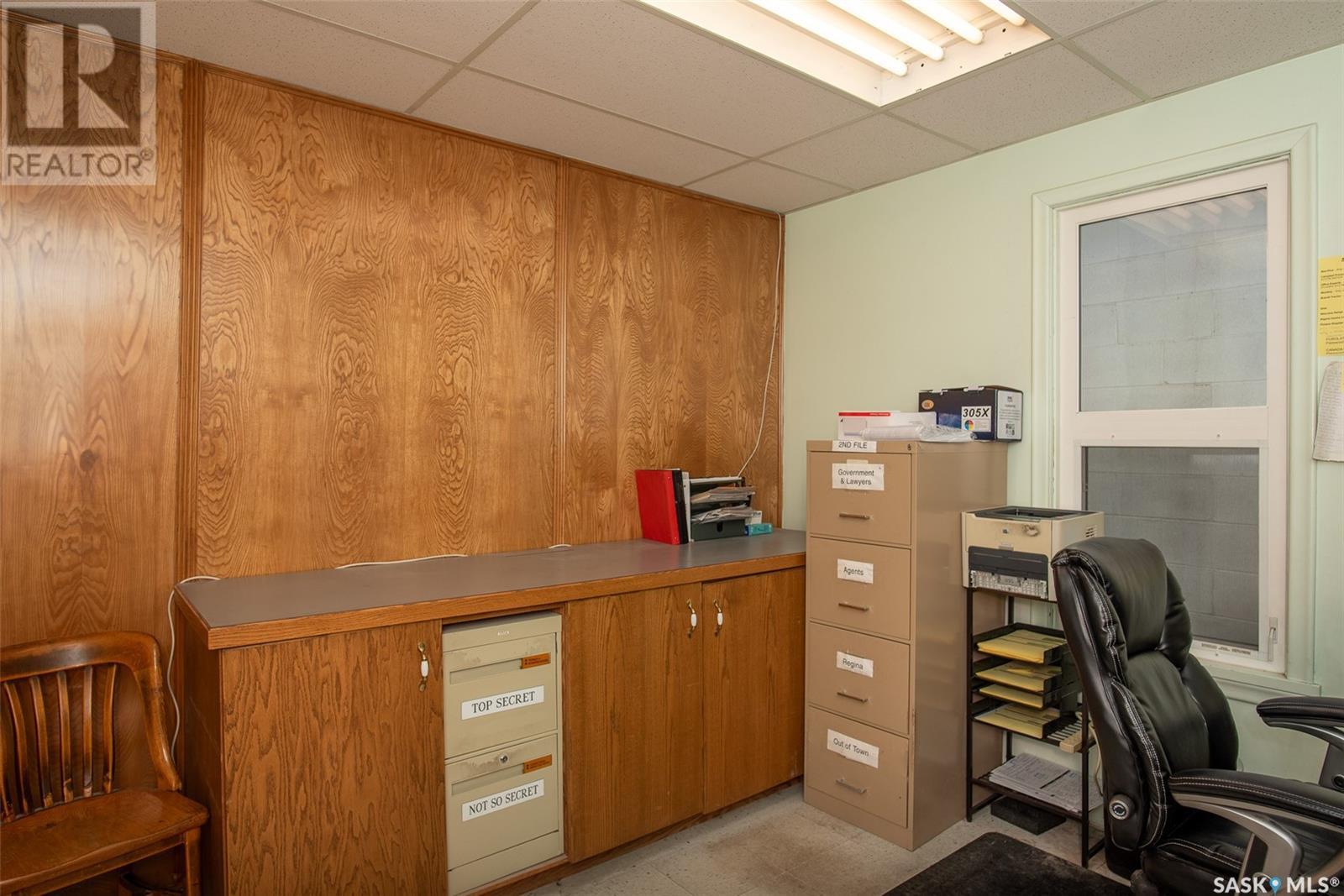 Photo 3 of 1358 Cornwall Street, Regina SK