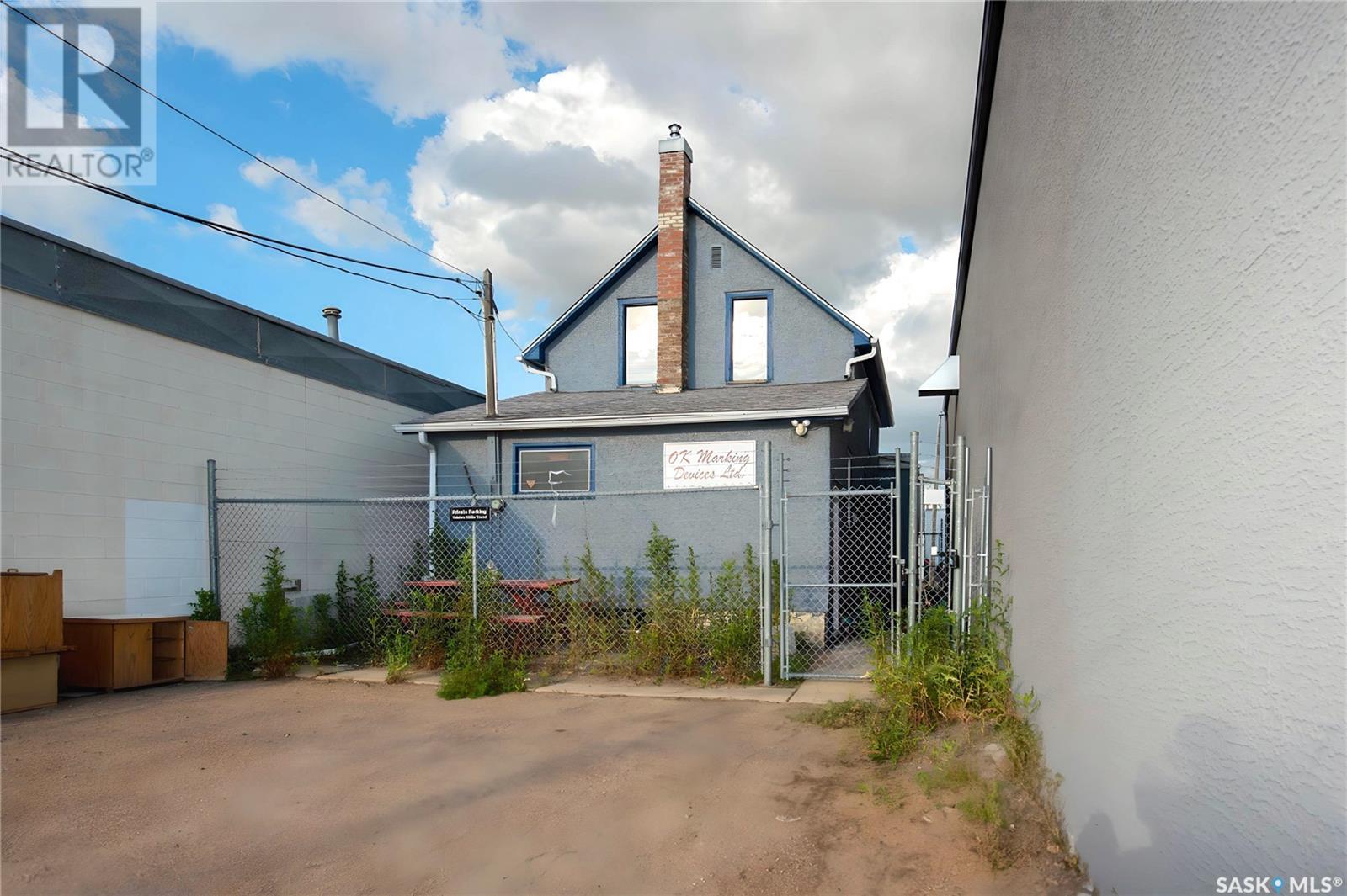 Photo 6 of 1358 Cornwall Street, Regina SK