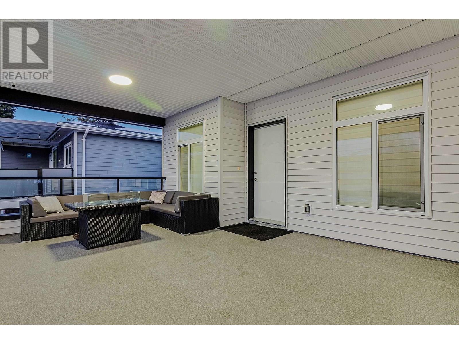 Photo 22 of 8175 10th Avenue, Burnaby BC