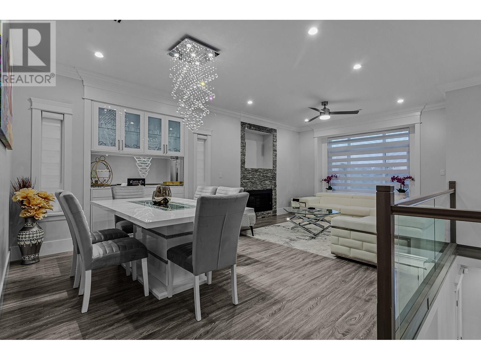 Photo 30 of 8175 10th Avenue, Burnaby BC