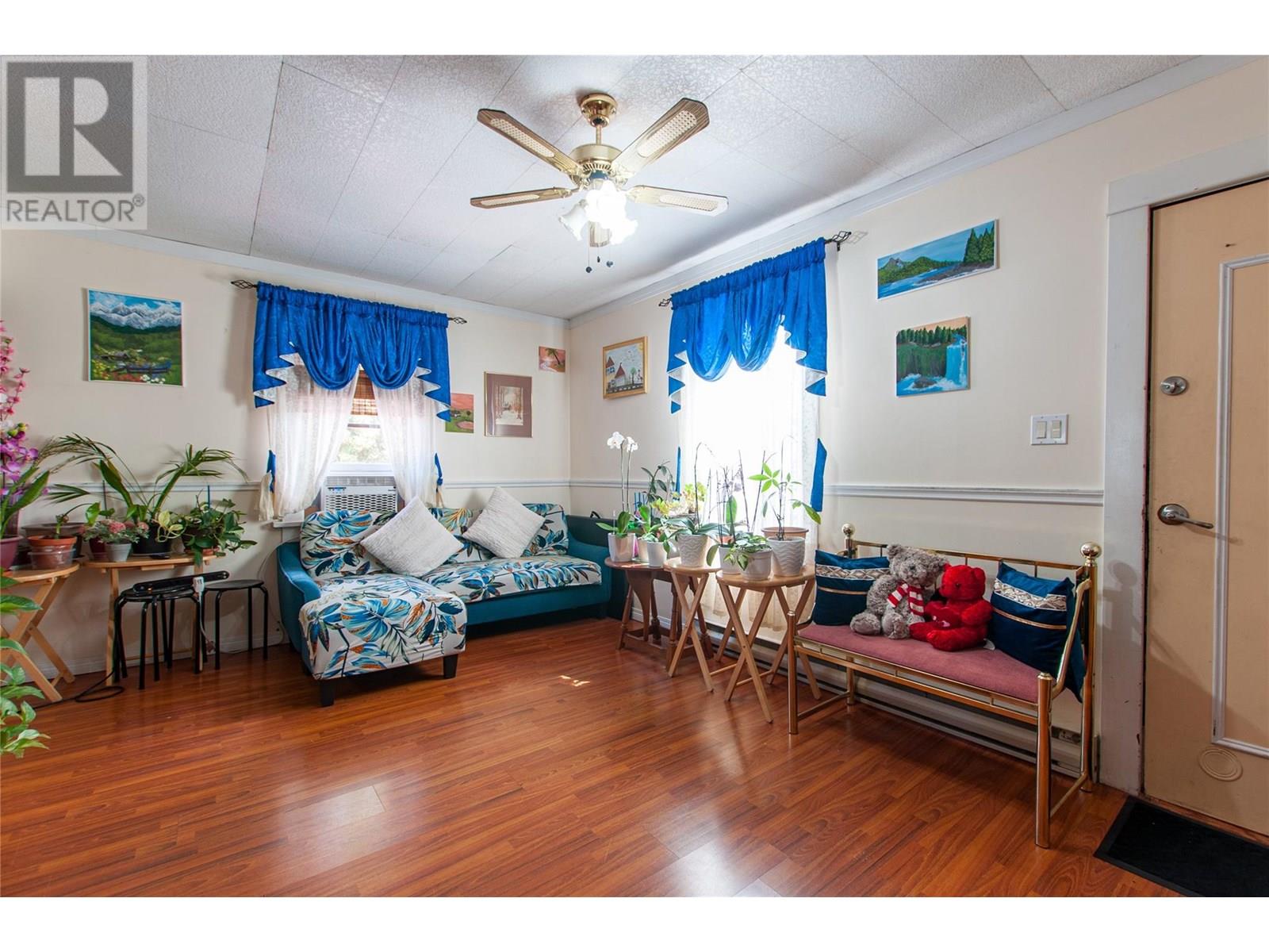  219 Hastings Avenue, Penticton