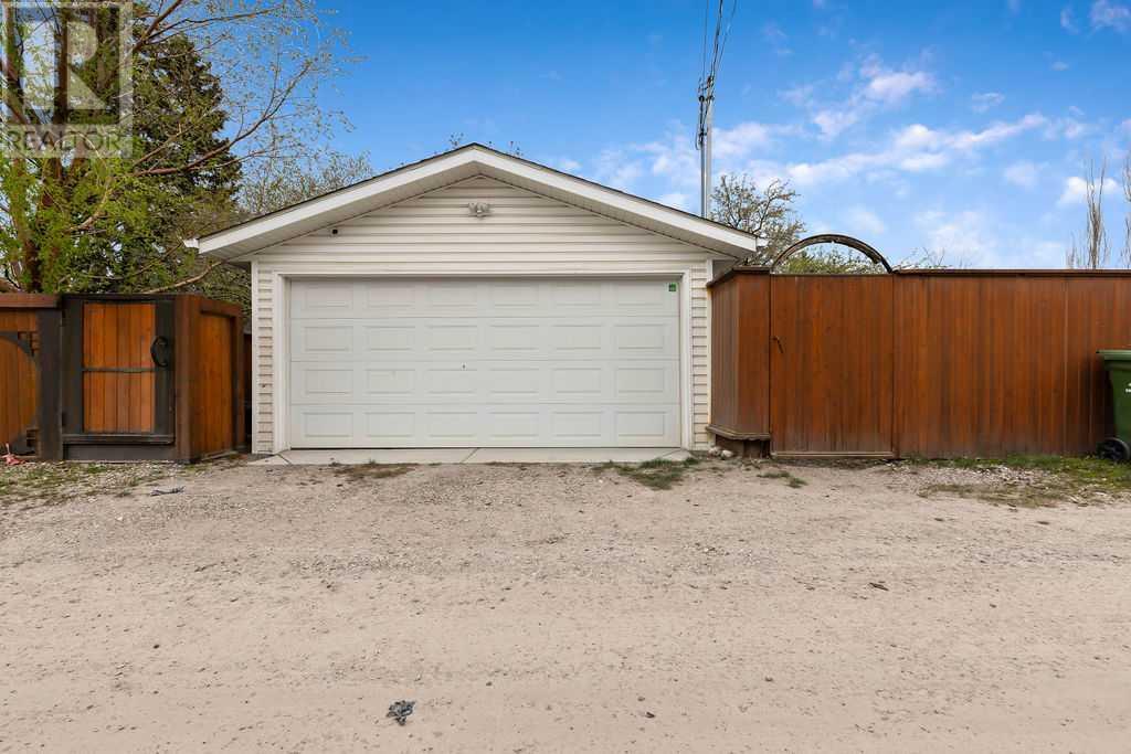 Single Family House Bungalow for Sale in  Grant Crescent SW Glenbrook Calgary 